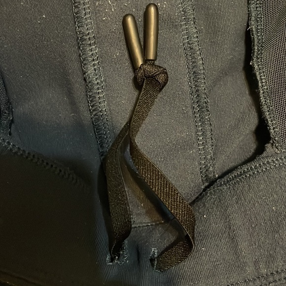 Lululemon men’s pants - Picture 5 of 7